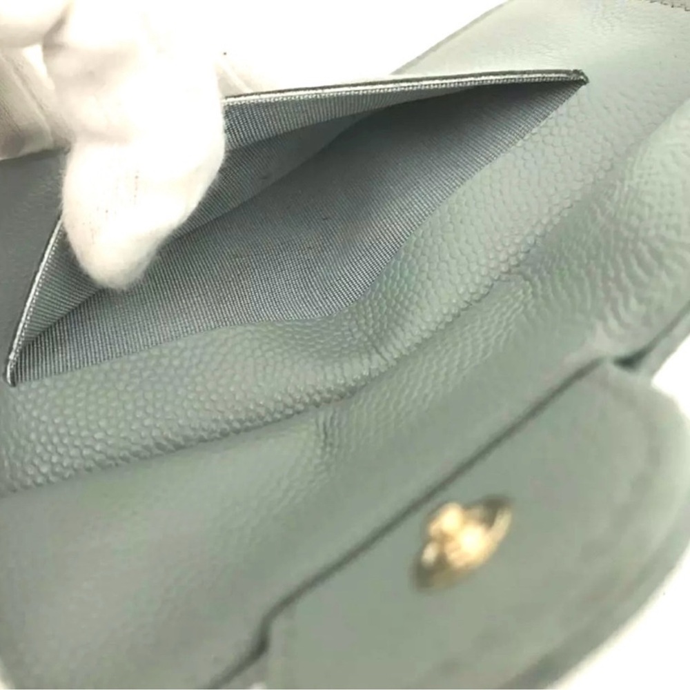 CHANEL Quilted Matelasse CC Logo Caviar Skin Coin Purse Wallet w/ COA card - Picture 4 of 6